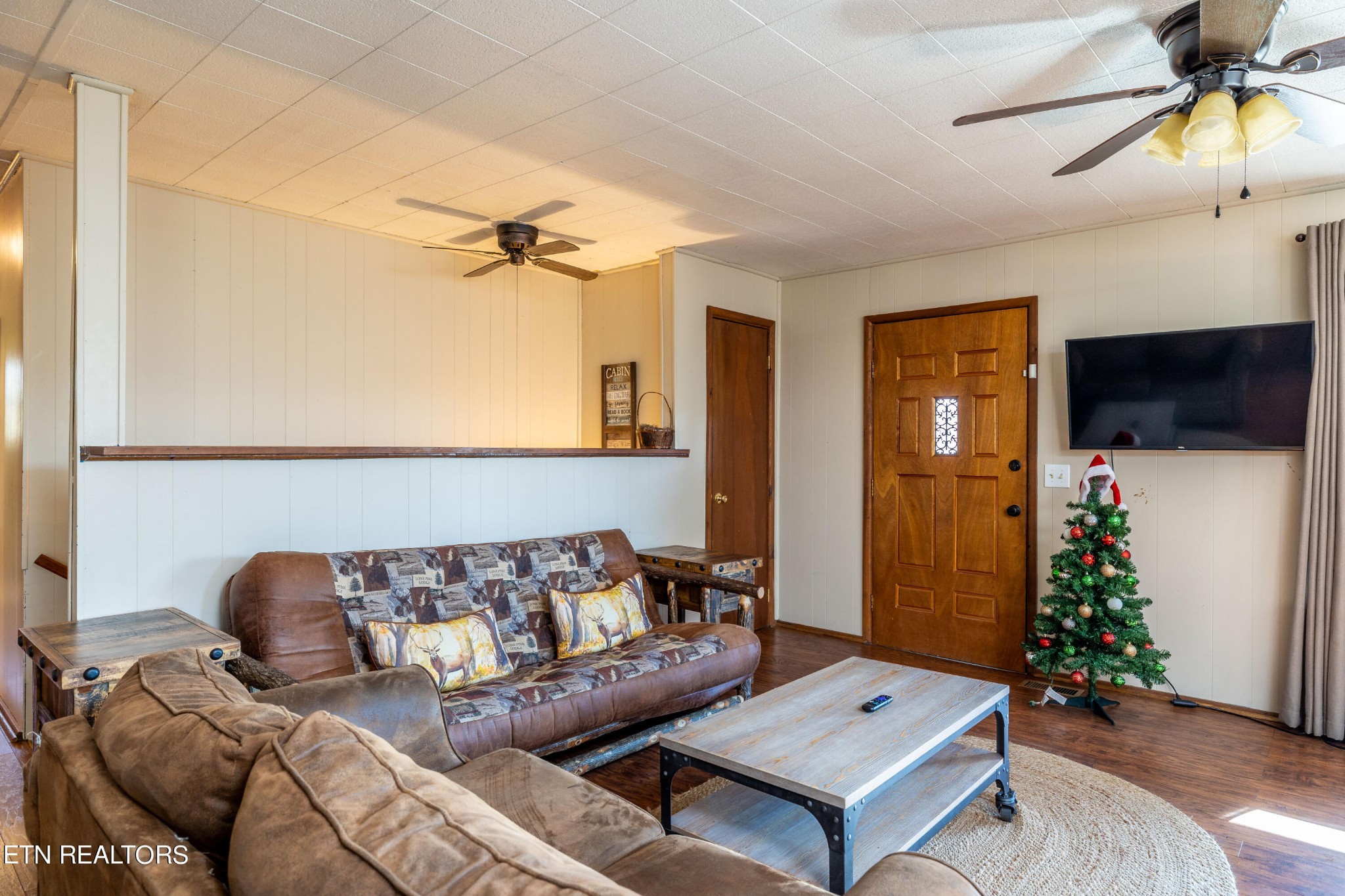 1304 Matthews Hollow Road Sevierville, TN 37876 - Photo 20 of 45 Gallery Image 20