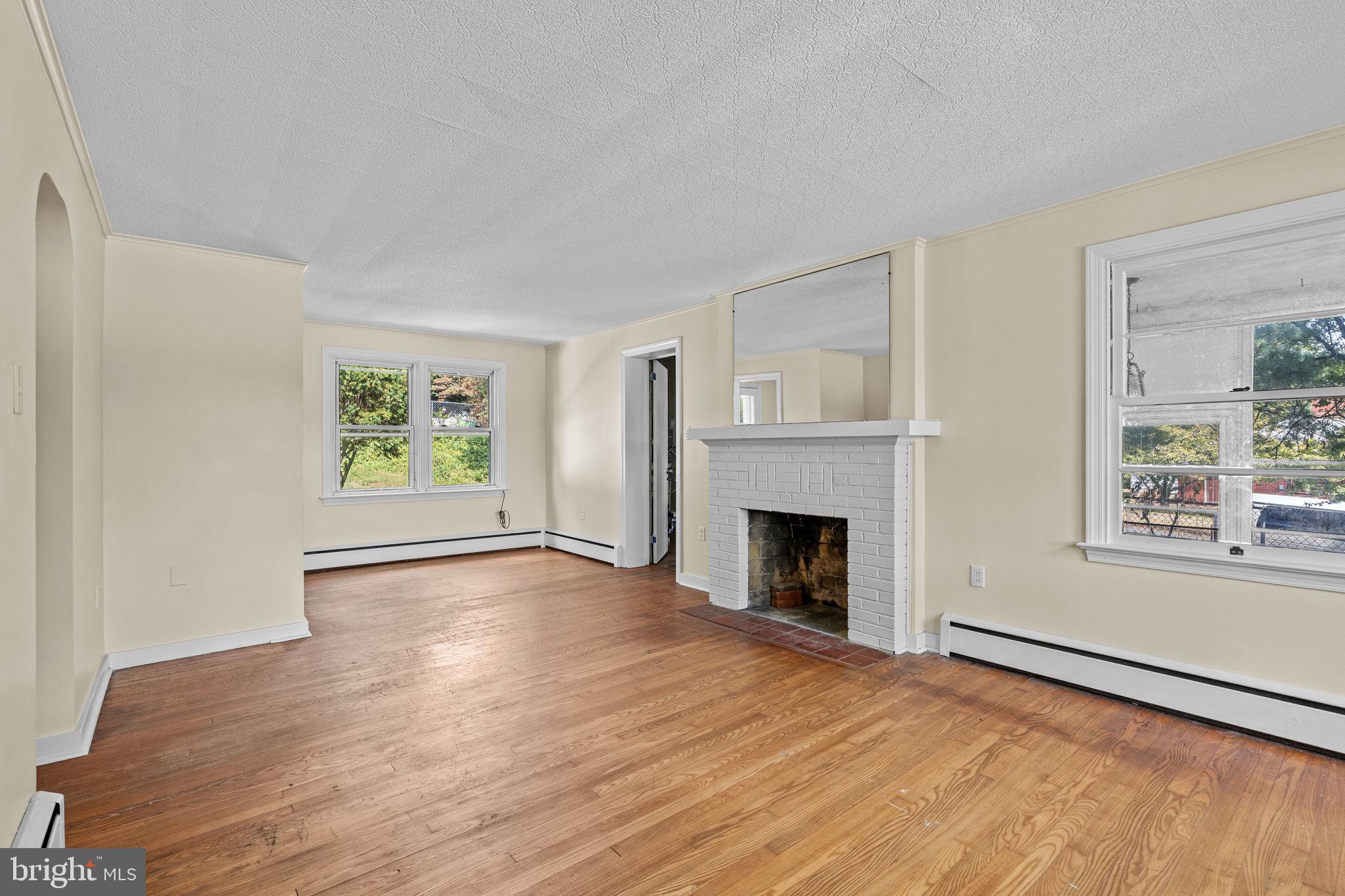 3416 Centerfield Road Harrisburg, PA 17109 - Photo 3 of 19 Gallery Image 3