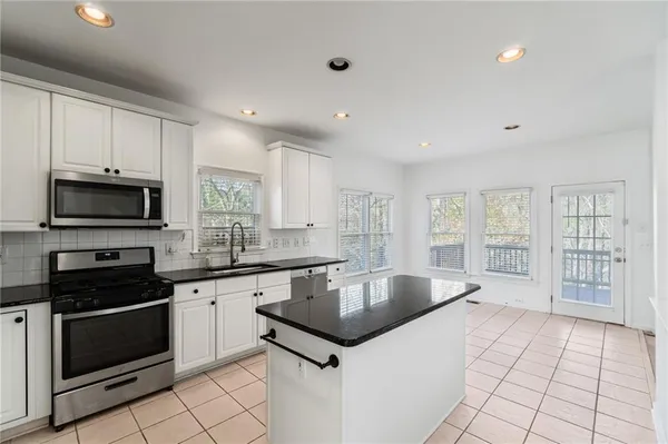 $3,095 | 3616 Creek Harbor Court, Suwanee, GA 30024
