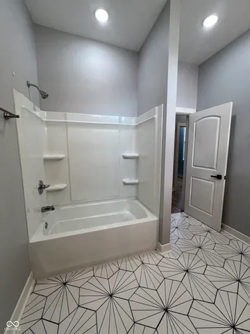 $2,899 | 953 English Avenue, Indianapolis, IN 46203