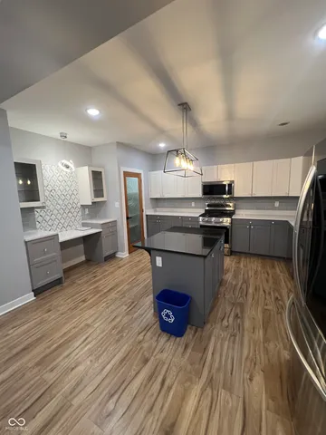 $2,899 | 953 English Avenue, Indianapolis, IN 46203