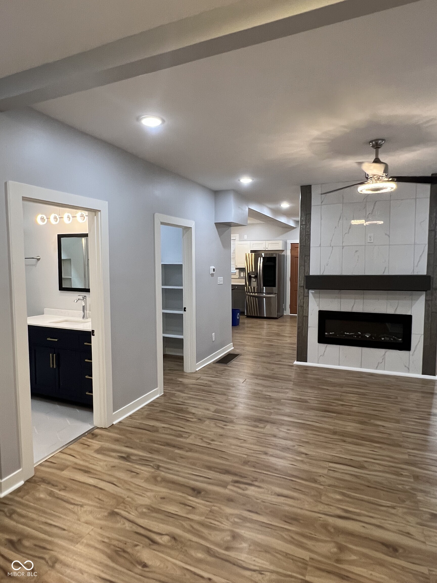 953 English Avenue Indianapolis, IN 46203 - Photo 7 of 35