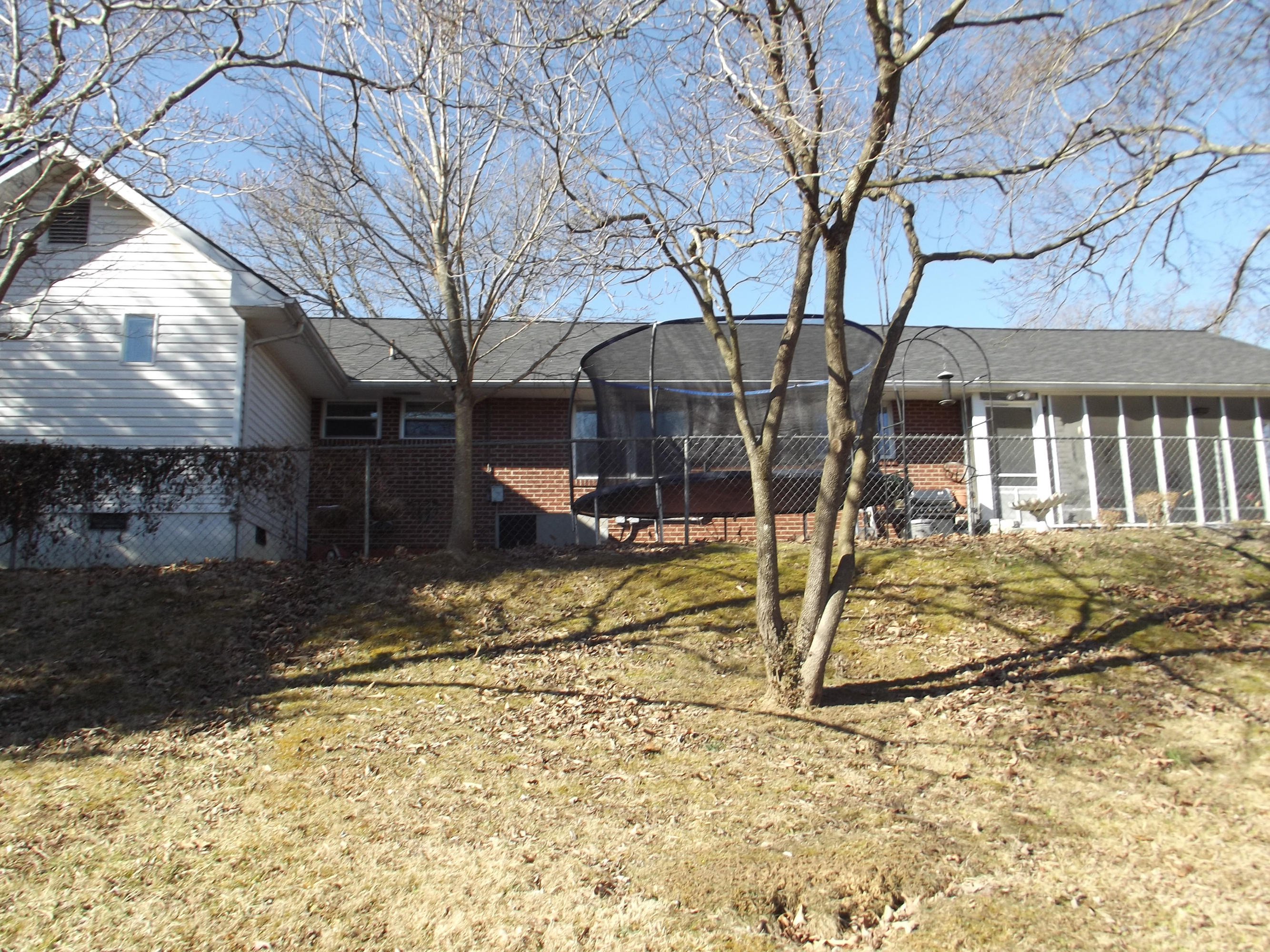 607 Elmwood Road Middlesboro, KY 40965 - Photo 16 of 18 DSCF3794