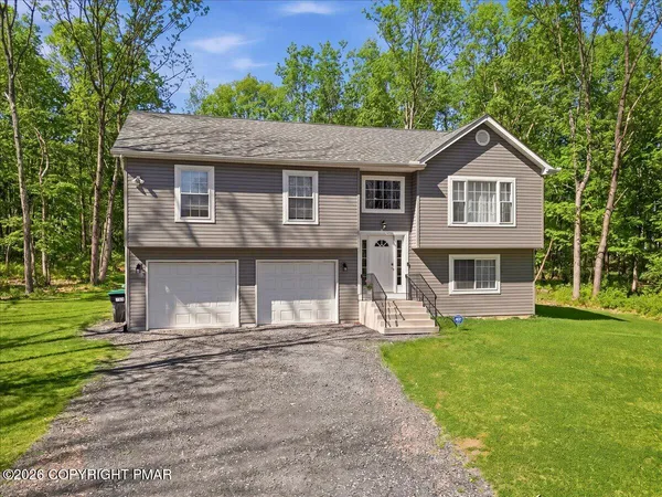 $425,000 | 191 Squirrelwood Court, Effort, PA 18330