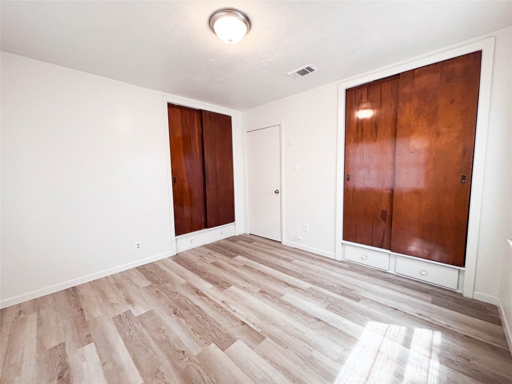 1918 Bingle Road Houston, TX 77055 - Photo 26 of 34