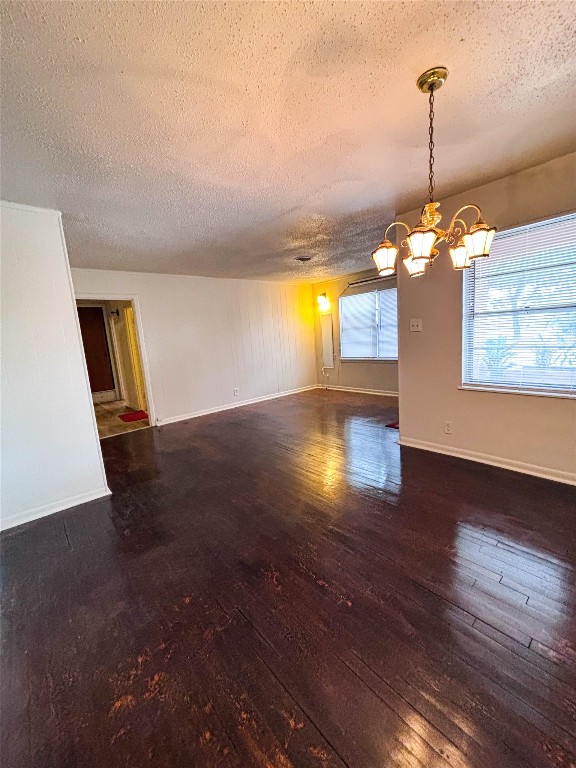 1918 Bingle Road Houston, TX 77055 - Photo 6 of 34