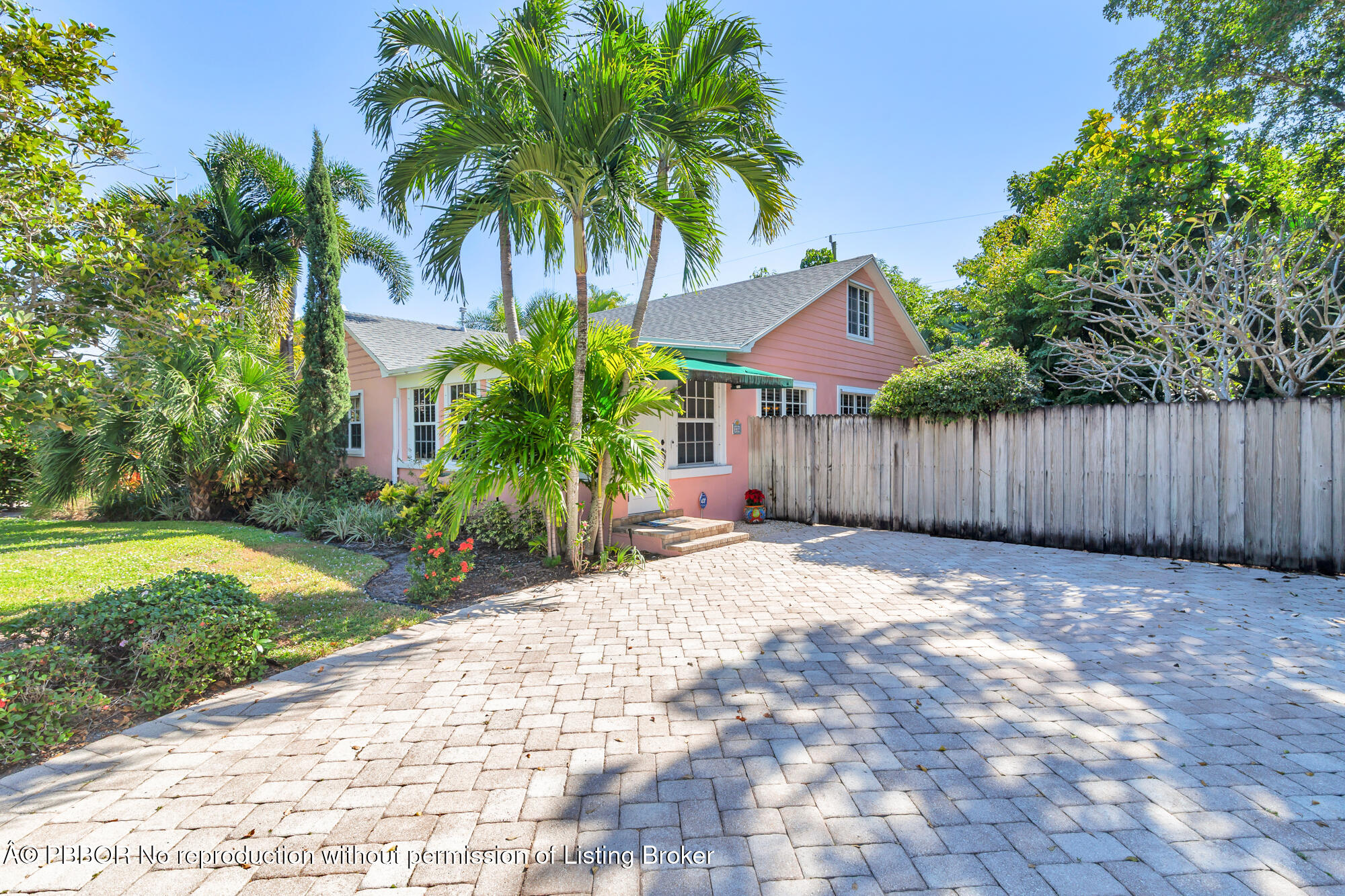 236 Avila Road West Palm Beach, FL 33405 - Photo 5 of 23 Front Exterior