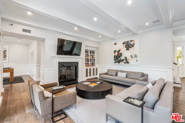 $38,500 | 4800 Zelzah Avenue, Encino, CA 91316