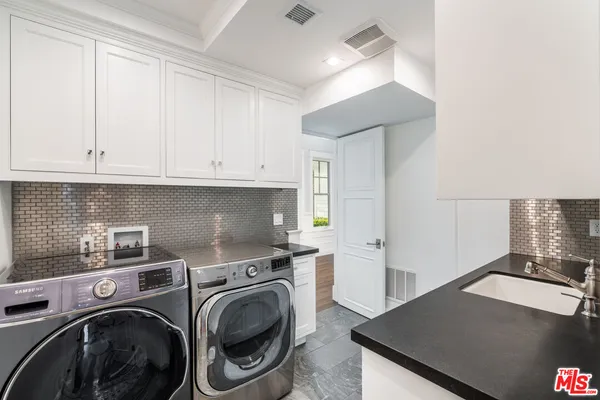 $38,500 | 4800 Zelzah Avenue, Encino, CA 91316