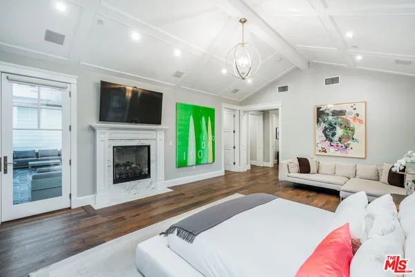 $38,500 | 4800 Zelzah Avenue, Encino, CA 91316