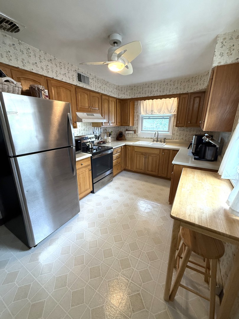 5224 Wolf Road Western Springs, IL 60558 - Photo 9 of 24