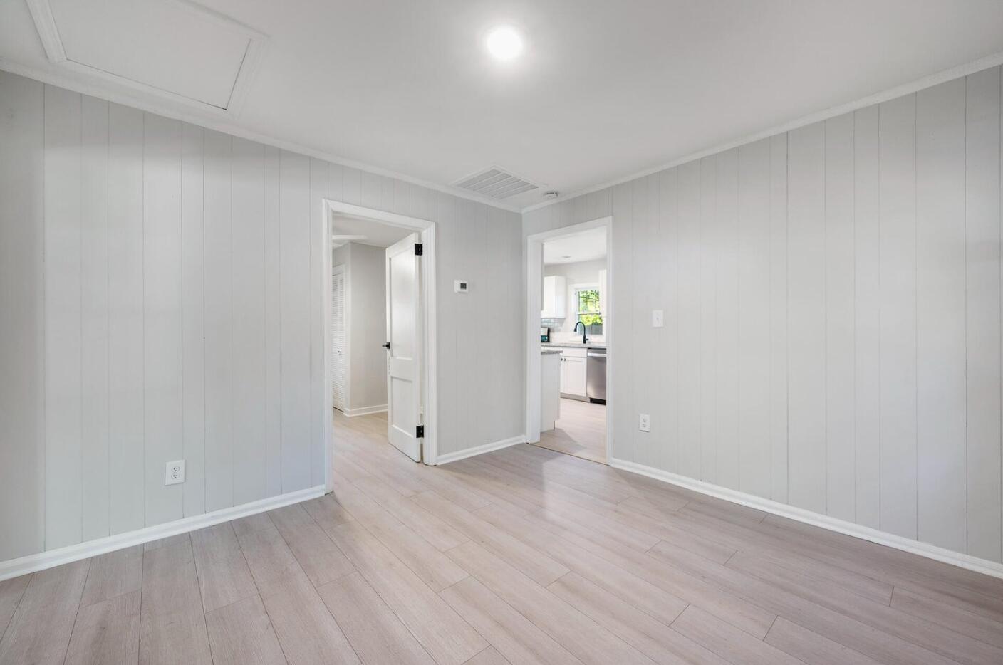 4673 Hassell Avenue North Charleston, SC 29405 - Photo 8 of 15 Dining Area