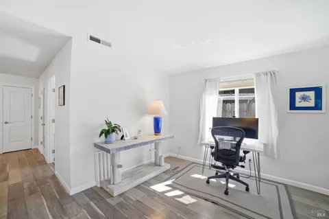 $389,000 | 14 San Lucas Court, St. Helena, CA 94574