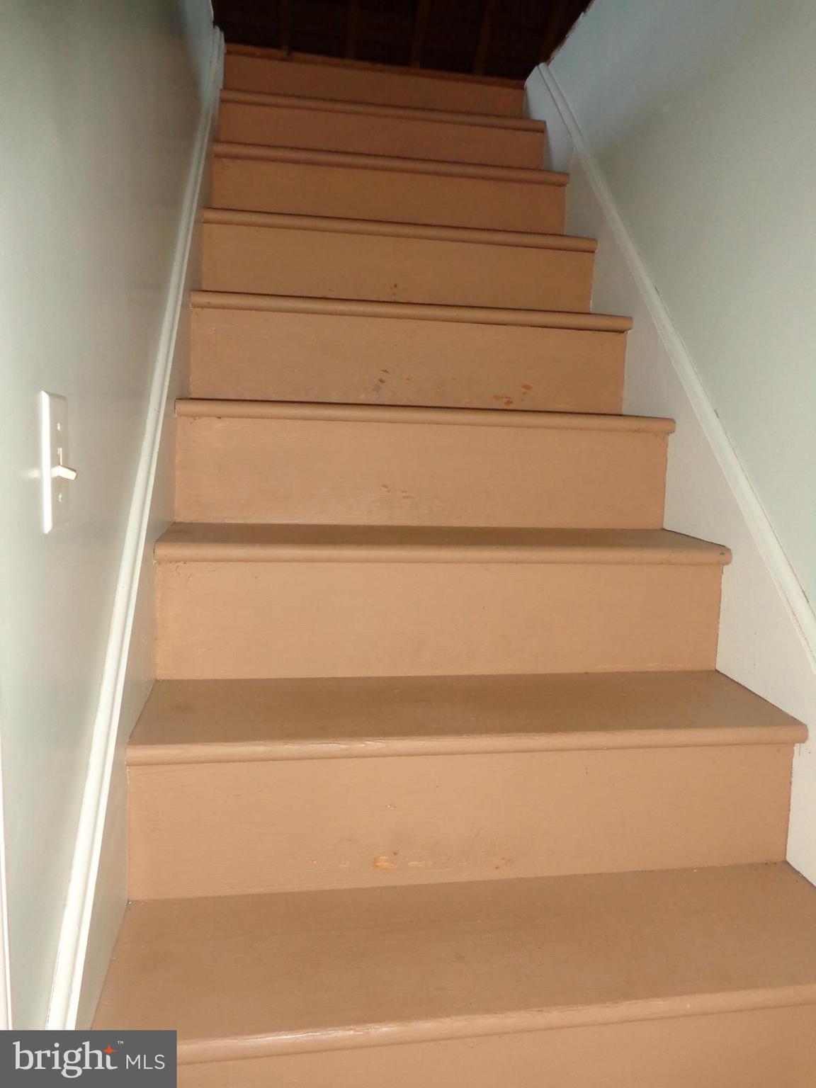 413 Brook Road Baltimore, MD 21286 - Photo 17 of 30 Stairs to upper level