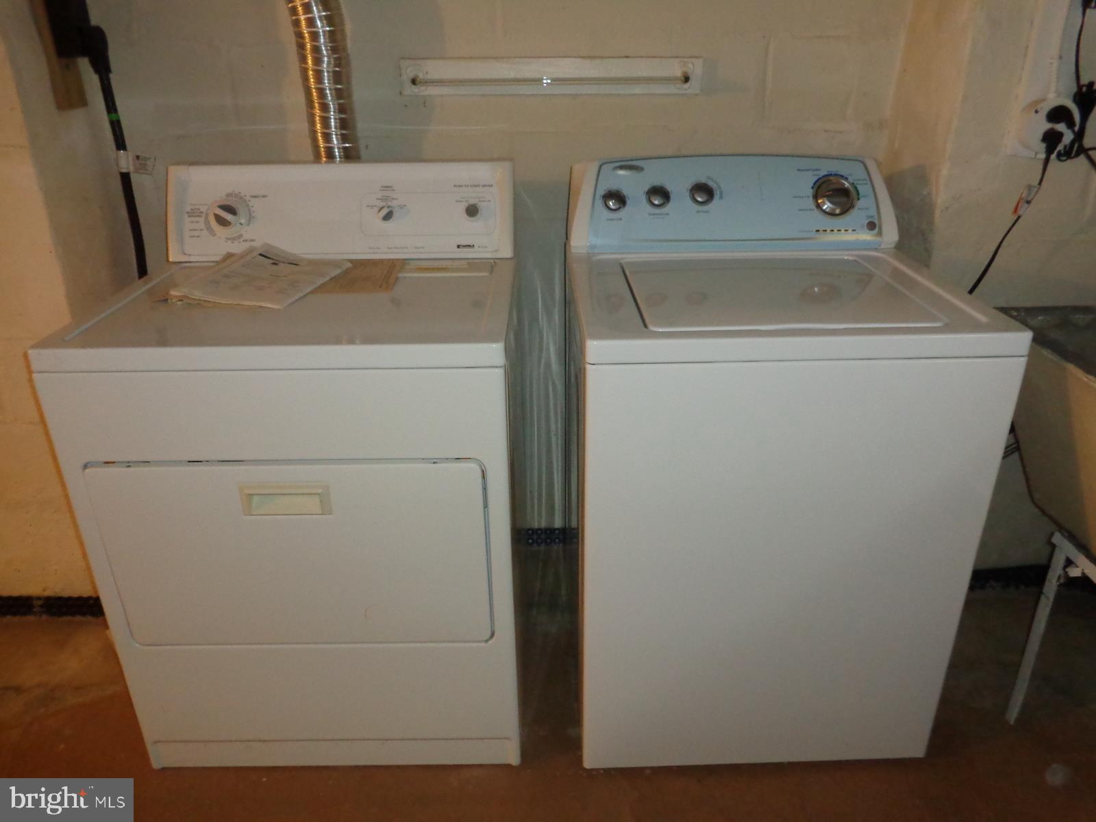 413 Brook Road Baltimore, MD 21286 - Photo 24 of 30 Washer and dryer