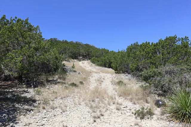 $339,000 | 1085 White Bluff Road, Medina, TX 78055