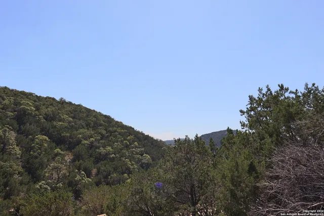 $339,000 | 1085 White Bluff Road, Medina, TX 78055