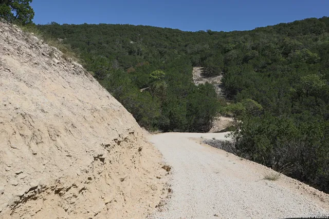 $339,000 | 1085 White Bluff Road, Medina, TX 78055