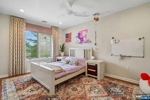 $1,250,000 | 22 Wagon Trail, Mahwah, NJ 07430