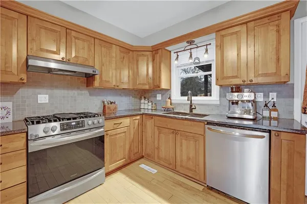 $279,000 | 503 Dogwood Drive, Knob Noster, MO 65336