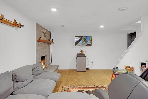 $279,000 | 503 Dogwood Drive, Knob Noster, MO 65336