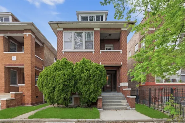 $399,999 | 6734 South Maplewood Avenue, Chicago, IL 60629