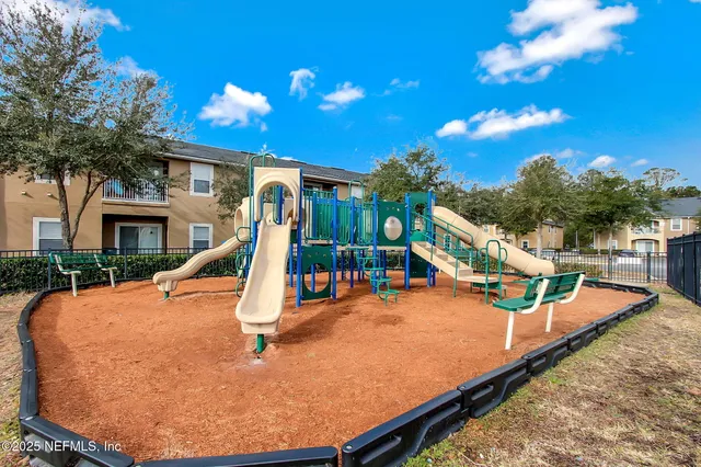 $110,000 | 3700 Kirkpatrick Circle, Unit 811, Jacksonville, FL 32210