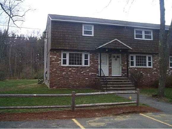 137 Brookdale Road, Unit 6 Salem, NH 03079 - Photo 1 of 9