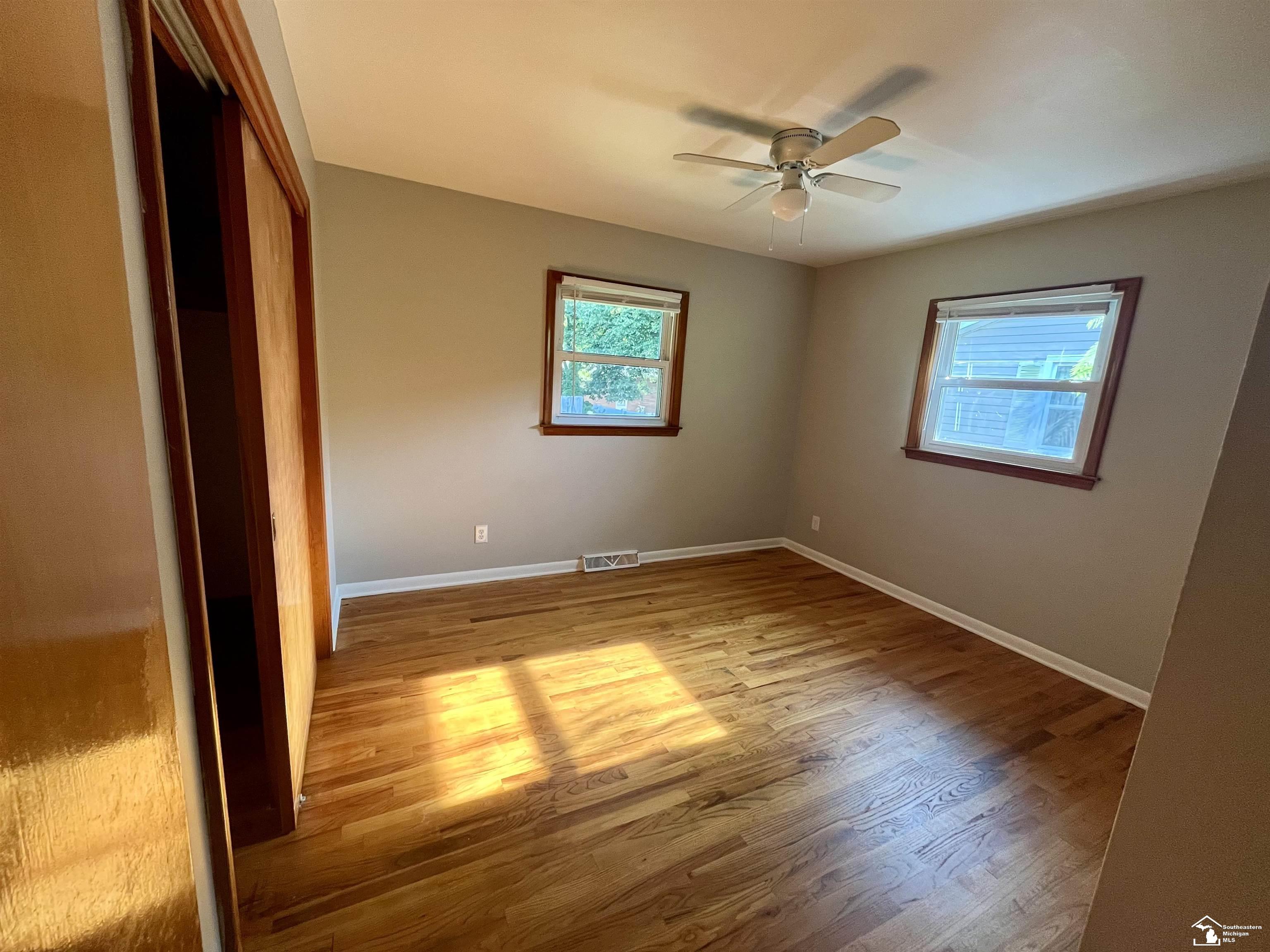 5714 East Dunbar Road Monroe, MI 48161 - Photo 11 of 24 50188226-fb4152e1-6ba1-4e6c-8c18-b71bdaa37d25.JPG