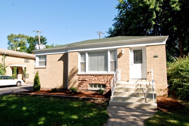 244 East Quincy Street Riverside, IL 60546 - Photo 1 of 1