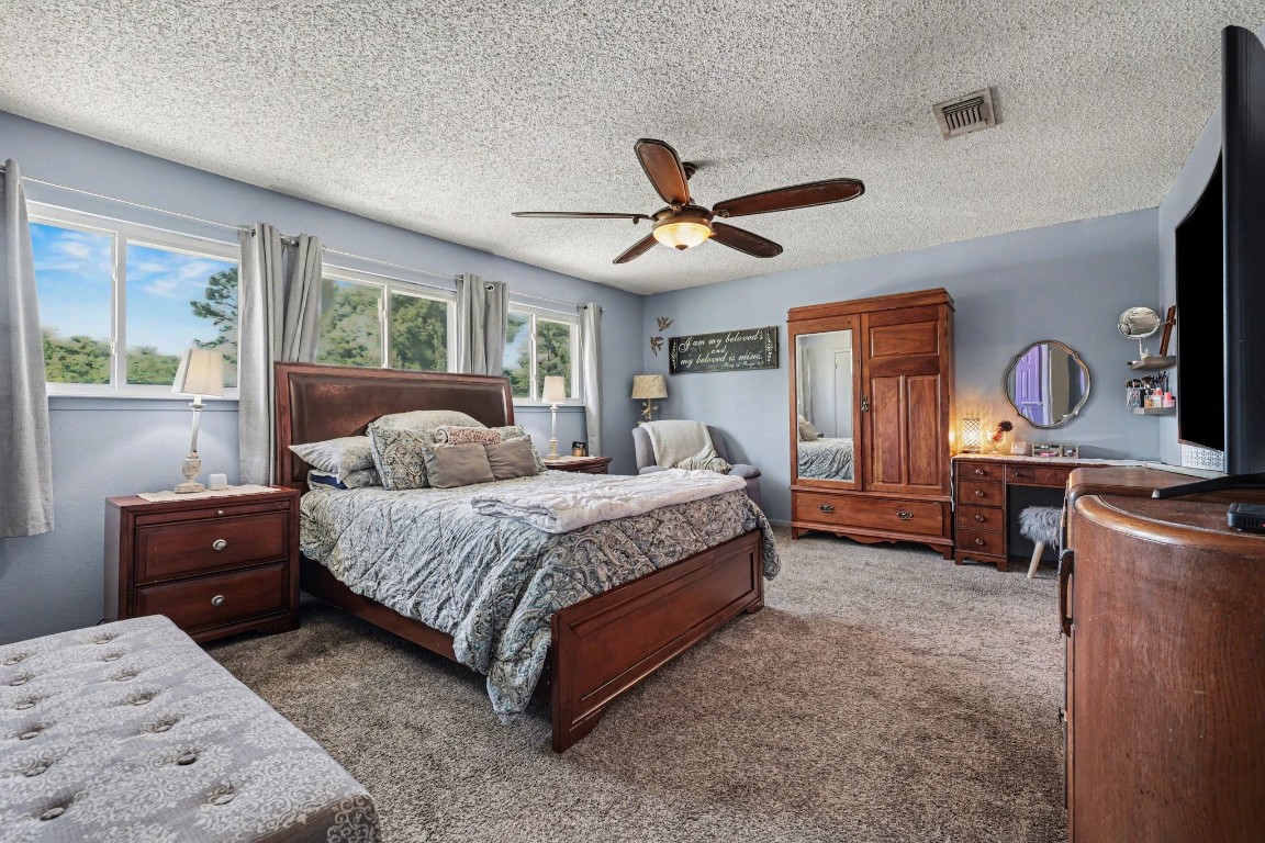 4306 Stallion Brook Lane Spring, TX 77388 - Photo 21 of 36 Primary suite on 2nd floor