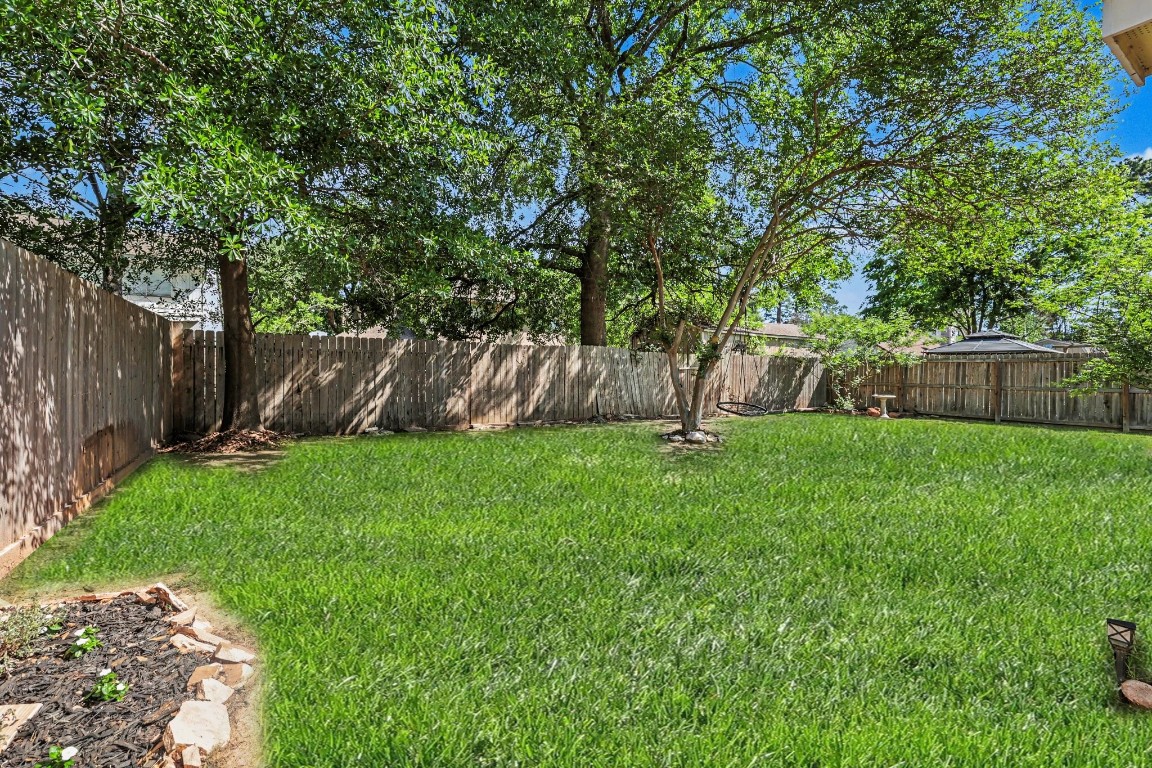 4306 Stallion Brook Lane Spring, TX 77388 - Photo 32 of 36 Large grass area