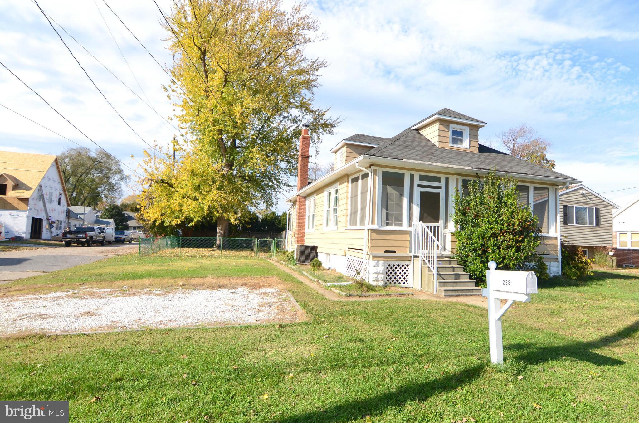 238 Meadow Road Pasadena, MD 21122 - Photo 2 of 30 Exterior (Front)