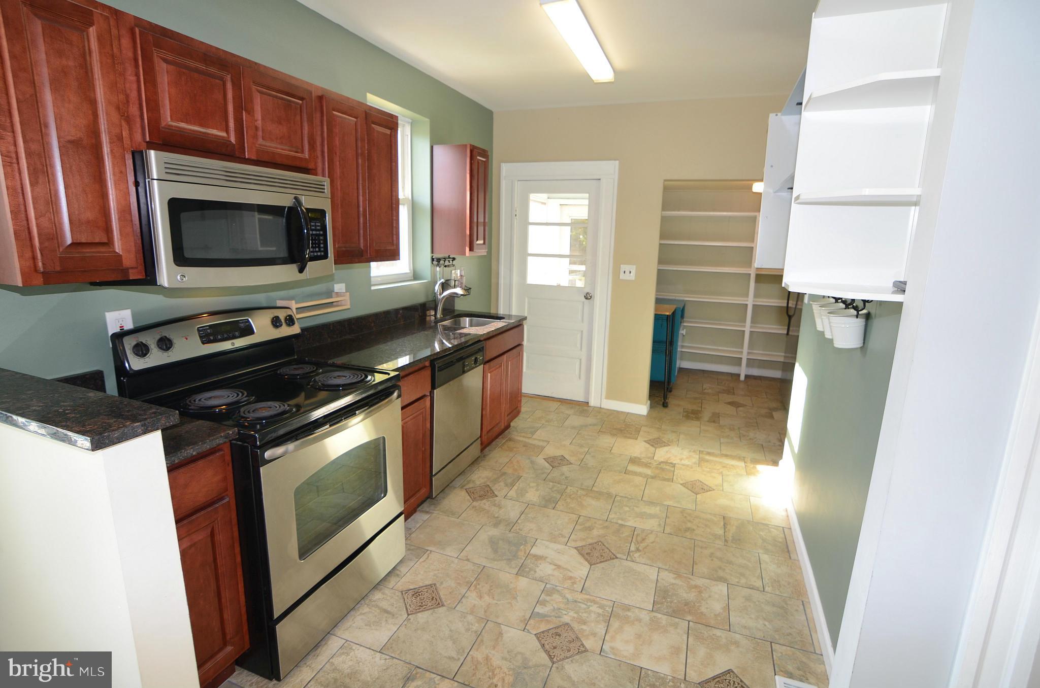 238 Meadow Road Pasadena, MD 21122 - Photo 11 of 30 Kitchen