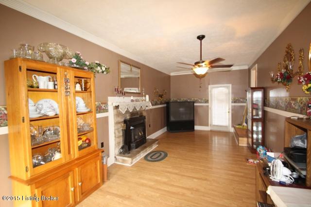 446 Dugansville Road Salvisa, KY 40372 - Photo 20 of 27 IMG_0670