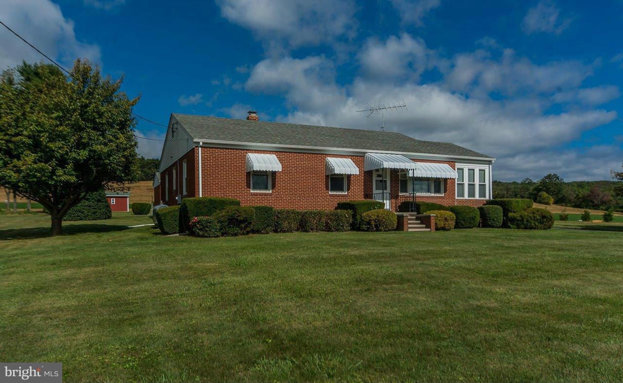 4554 Wentz Road Manchester, MD 21102 - Photo 5 of 20 Exterior (Front)