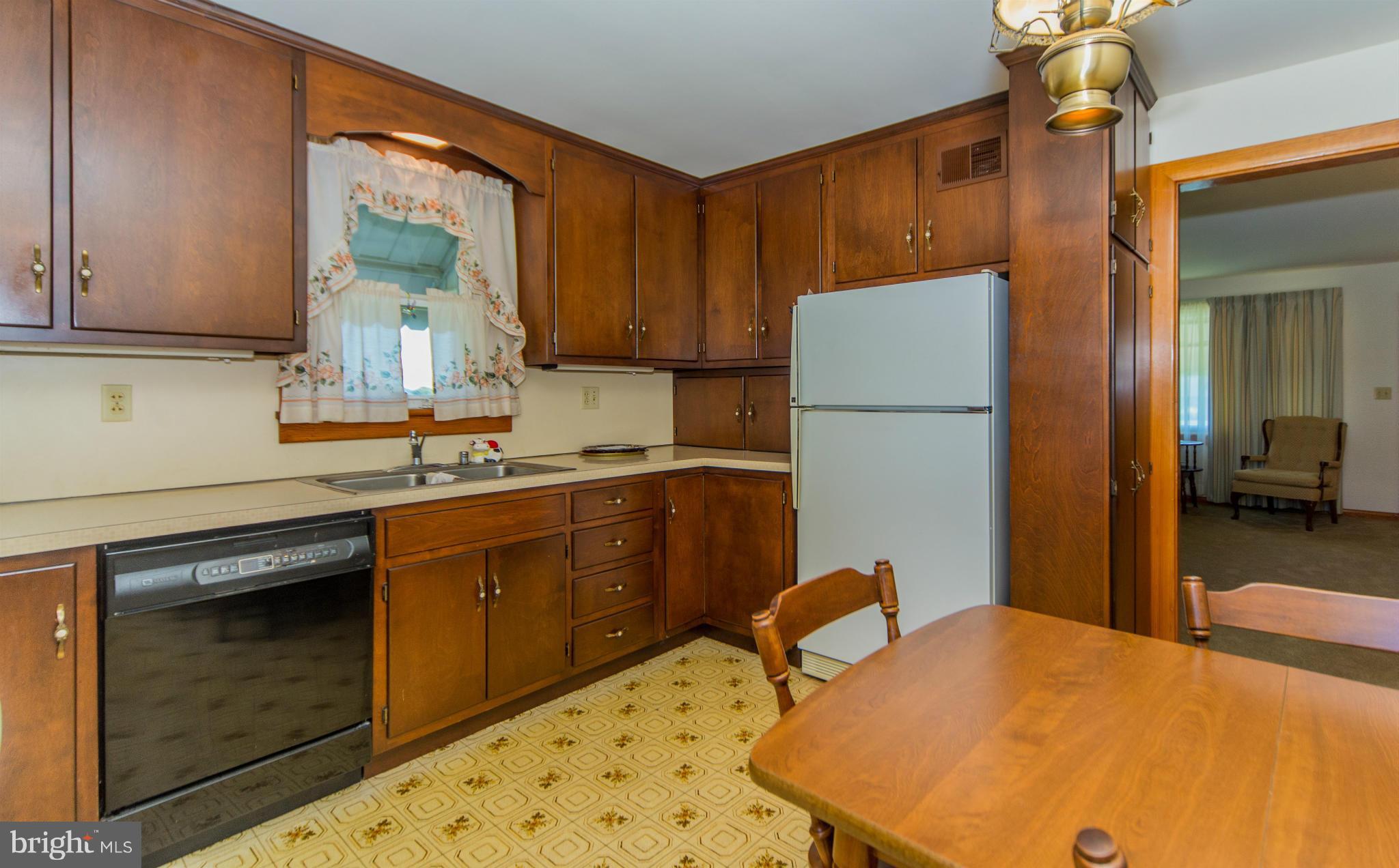 4554 Wentz Road Manchester, MD 21102 - Photo 10 of 20 Kitchen