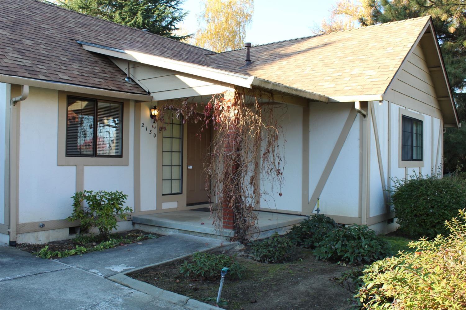 2130 Spring Street Medford, OR 97504 - Photo 4 of 26 Additional Photo