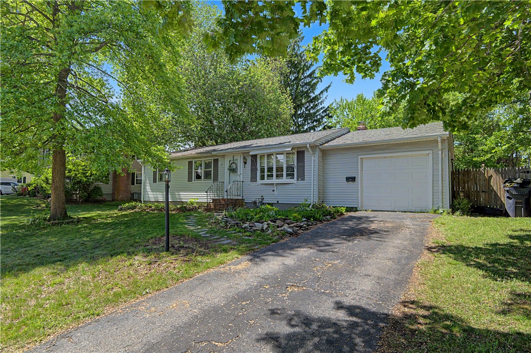 25 Walker Road Warwick, RI 02889 - Photo 1 of 27 Gallery Image 1