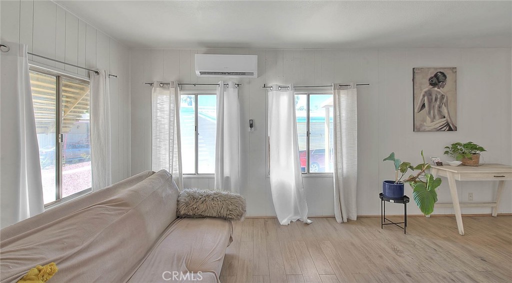 36 Round Table Drive Riverside, CA 92507 - Photo 18 of 66 Living room