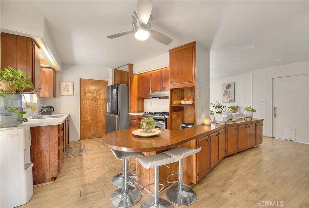 36 Round Table Drive Riverside, CA 92507 - Photo 19 of 66 Kitchen area