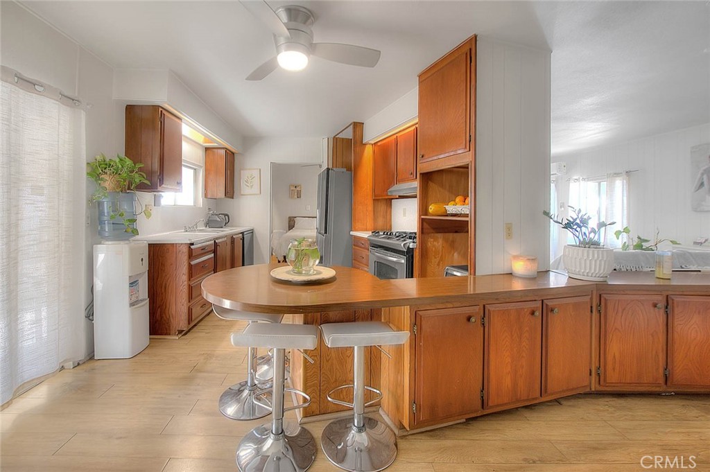 36 Round Table Drive Riverside, CA 92507 - Photo 21 of 66 Kitchen