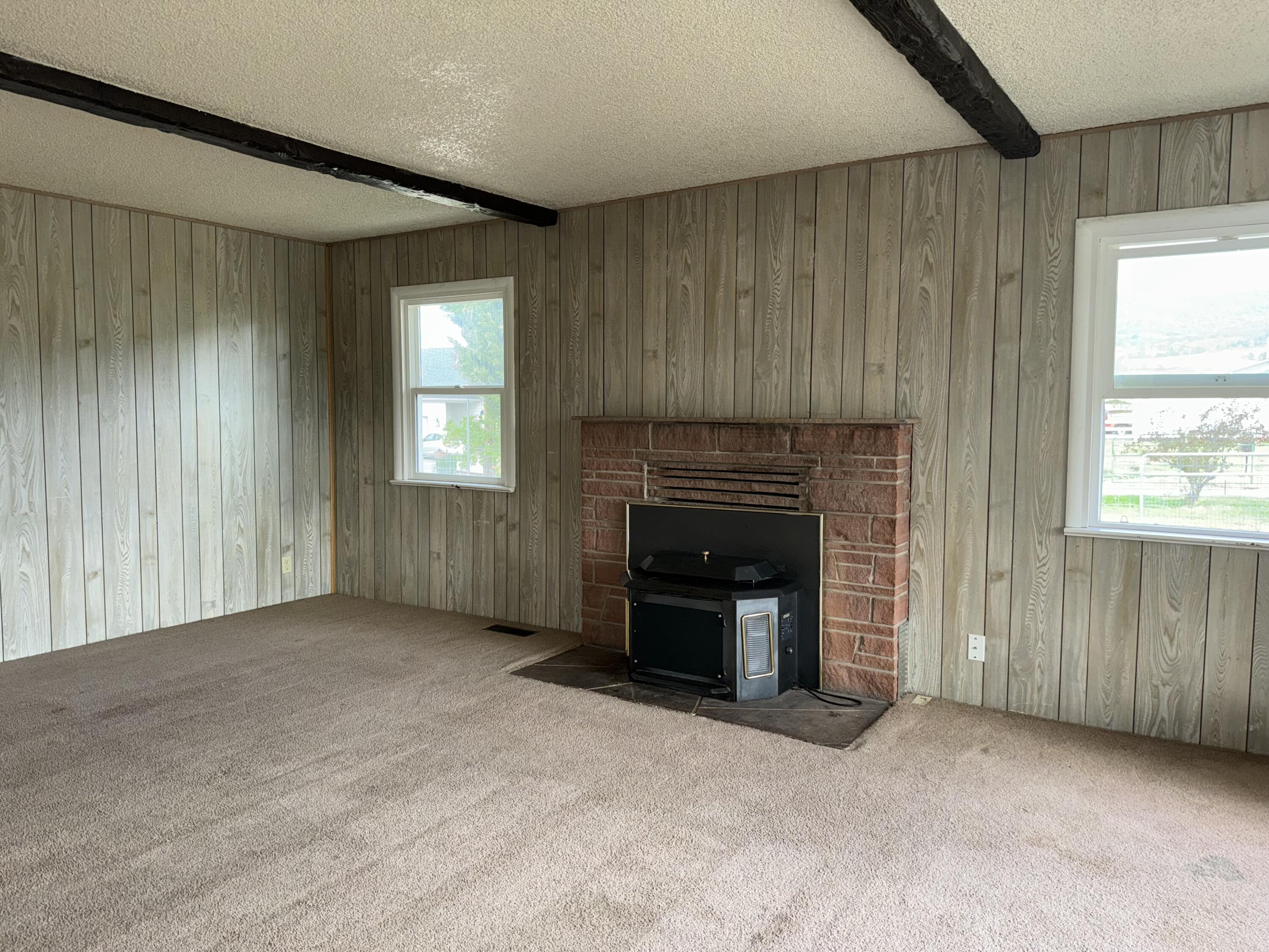 2977 Coker Butte Road Medford, OR 97504 - Photo 25 of 57 IMG_6445