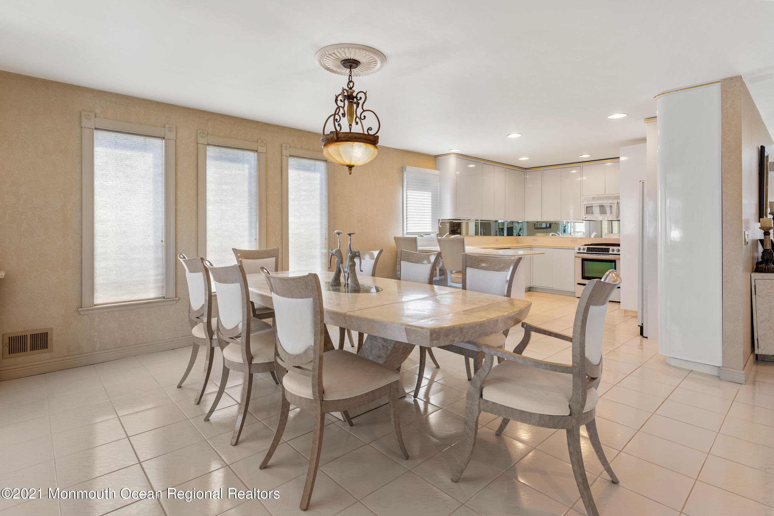 58 Rochester Drive Brick, NJ 08723 - Photo 18 of 81 Dining1b