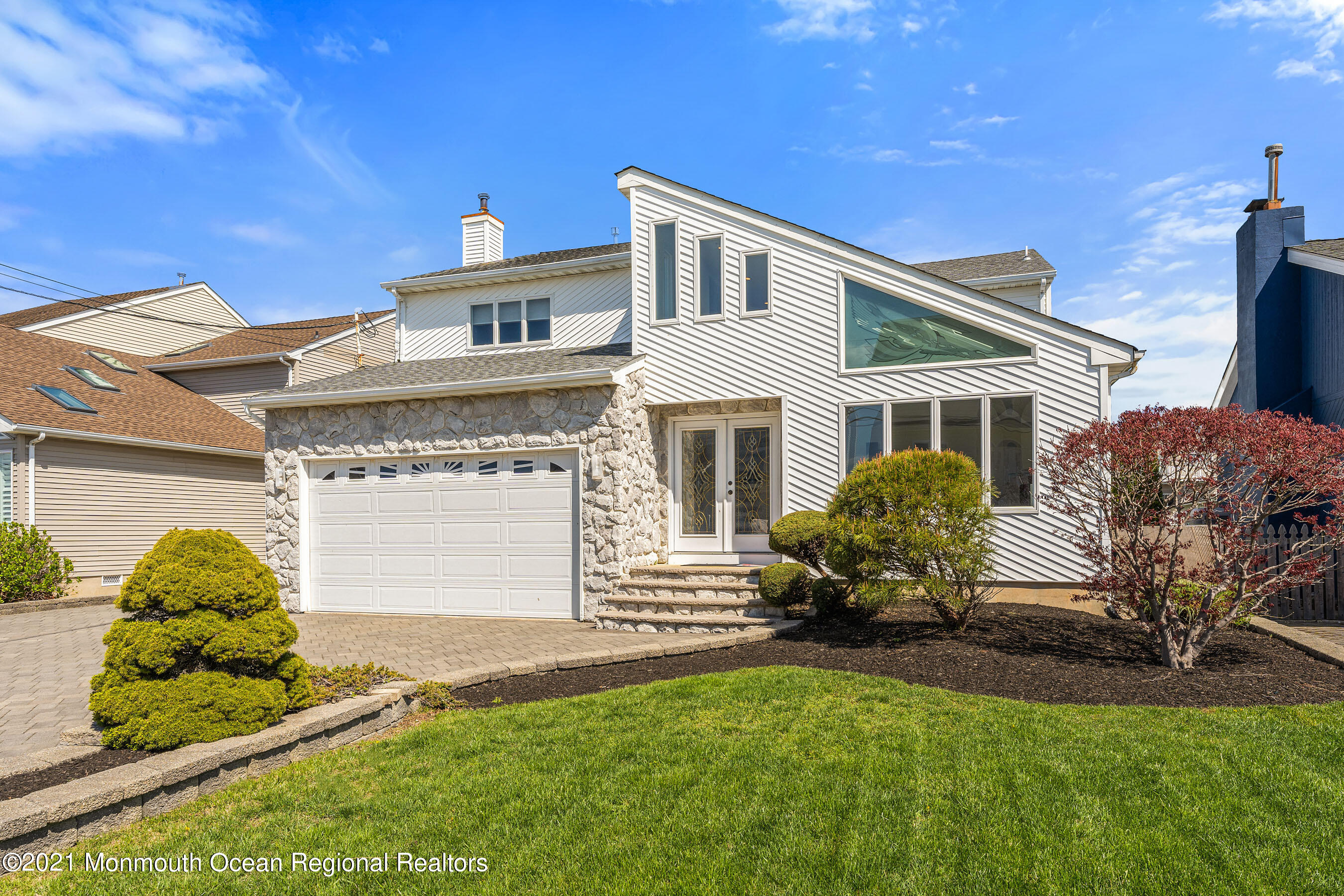 58 Rochester Drive Brick, NJ 08723 - Photo 3 of 81 FrontRight
