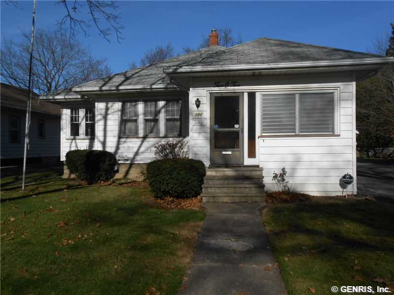 202 Elmtree Road Rochester, NY 14612 - Photo 1 of 1 Exterior Front welcome to 202 Elmtree Rd
