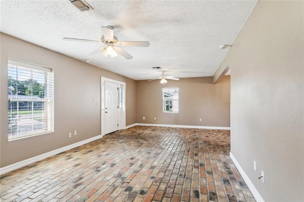 500 Moss Lane River Ridge, LA 70123 - Photo 3 of 13