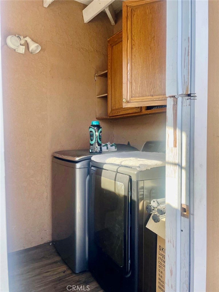 10152 Stanwin Avenue Arleta, CA 91331 - Photo 29 of 42 a utility room with dryer and washer
