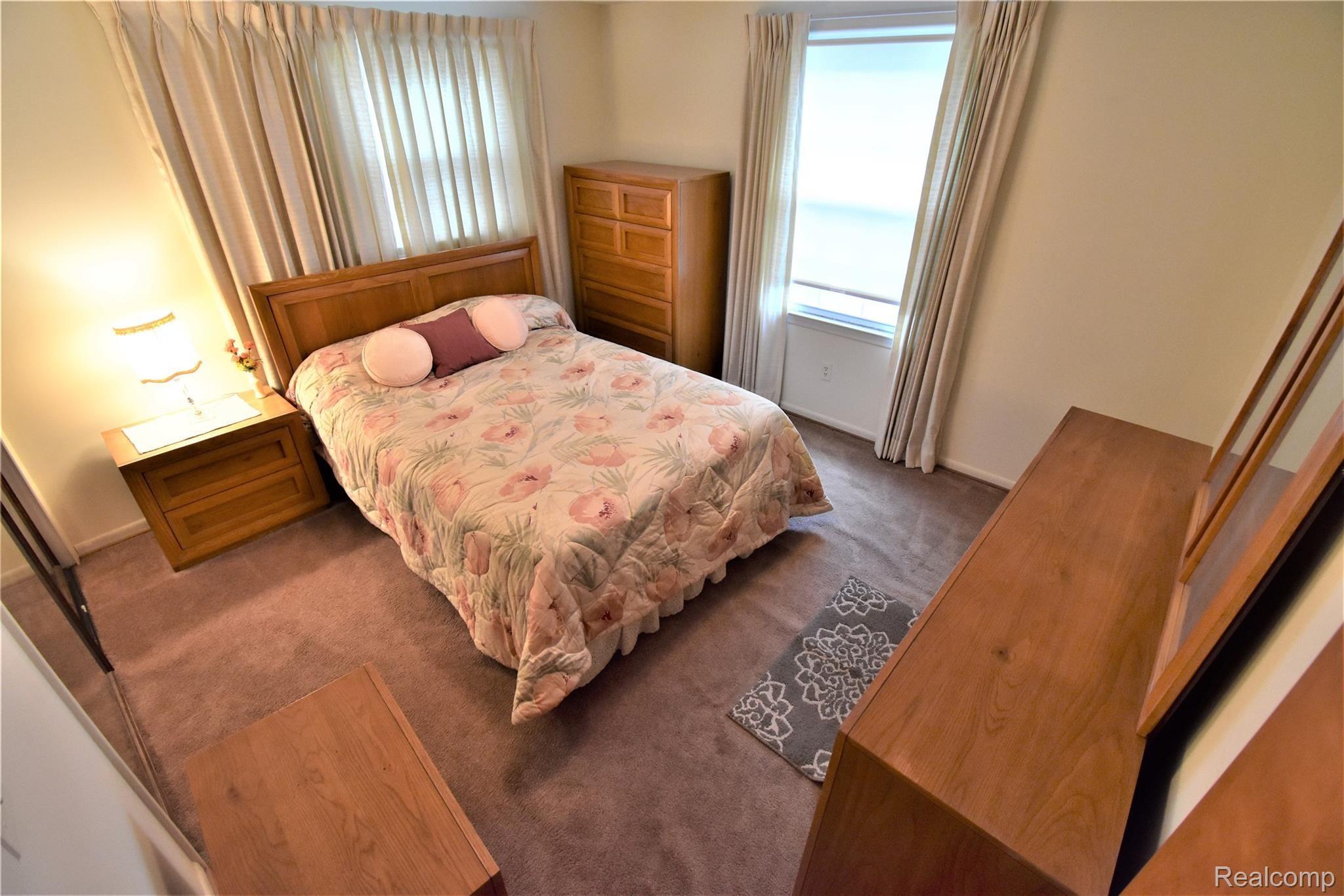 365 East Maryknoll Road Rochester, MI 48309 - Photo 24 of 41 24.jpg