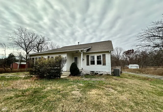 $269,000 | 4168 South County Road 325 West, Greencastle, IN 46135